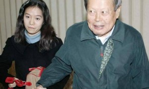原创 
            装不下去了?杨振宁去世才6天,恶心的事就发生了,结局大快人心
